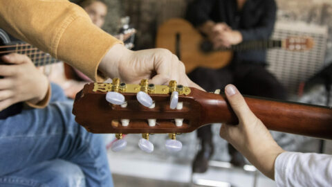 GITARRENSCHULE GRIX in Westoverledingen Schnupperkurs Gitarre für alle 7.11.24